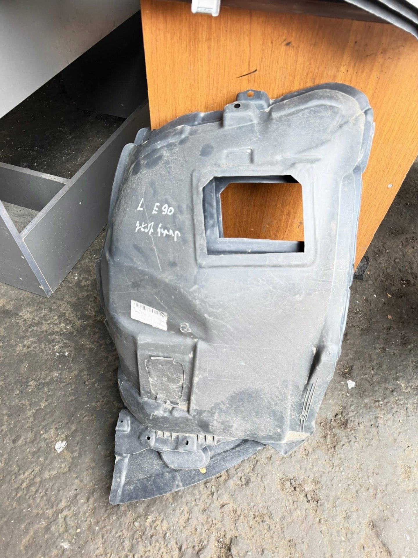Kriloyi zashitnik BMW