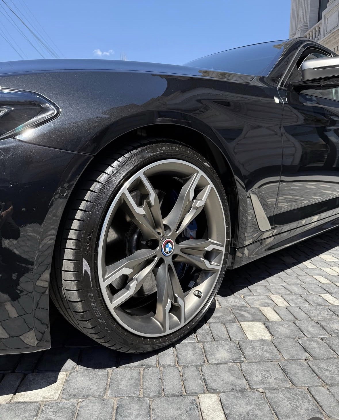 BMW M550