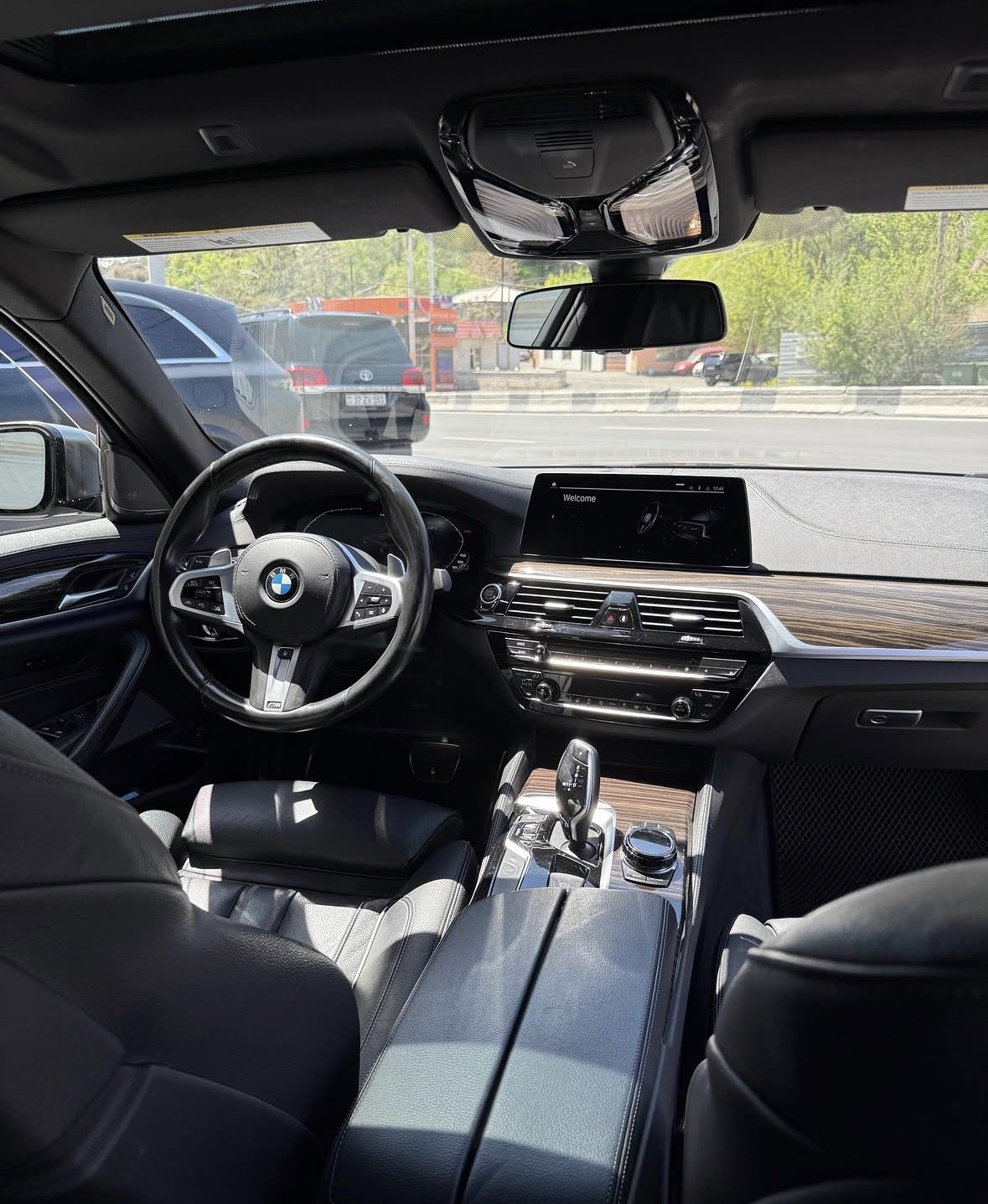 BMW M550
